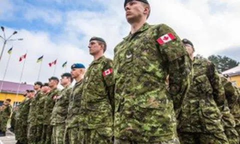 Canada để ngỏ khả năng đưa quân nhân phi chiến đấu tới Ukraine